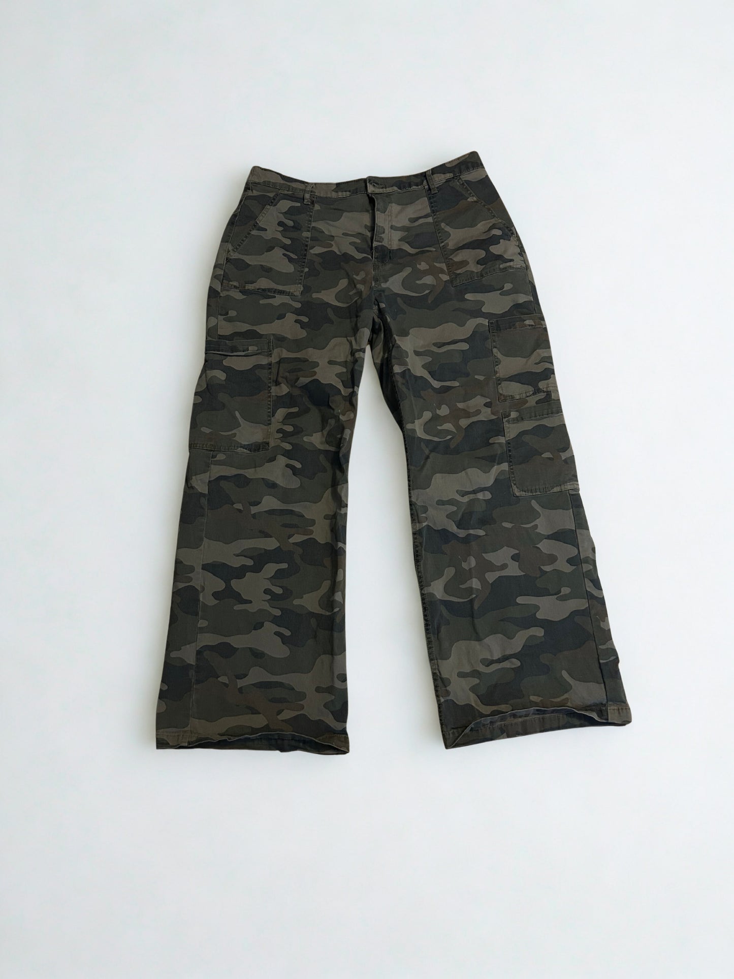 Camo pants